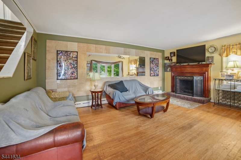 72 Lake Dr East