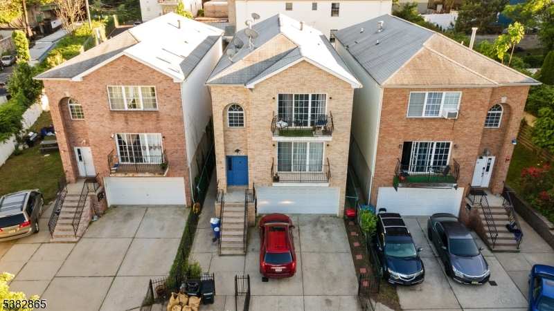 14 Seabury Ct