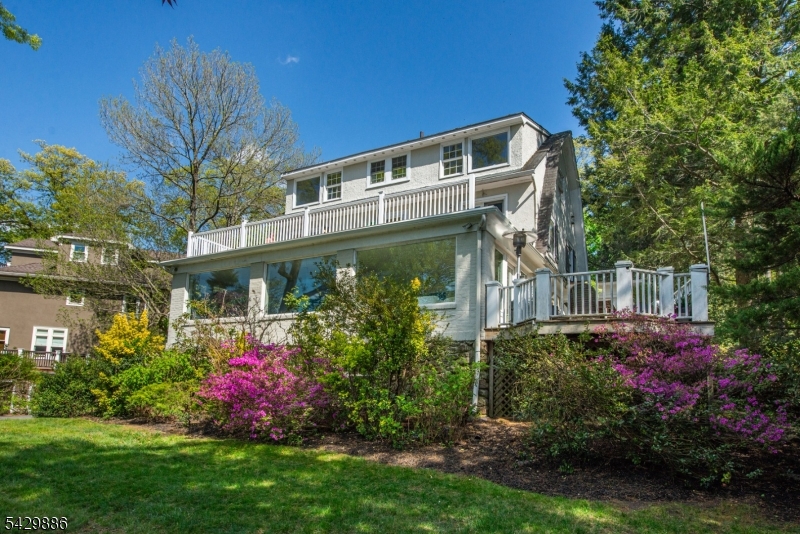 21 Fernwood Pl