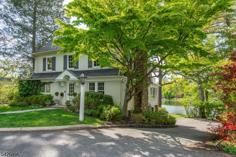 21 Fernwood Pl