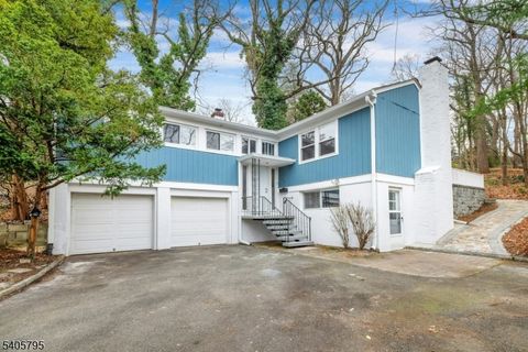 49 Pine Grove Rd Berkeley Heights Twp. NJ 07922