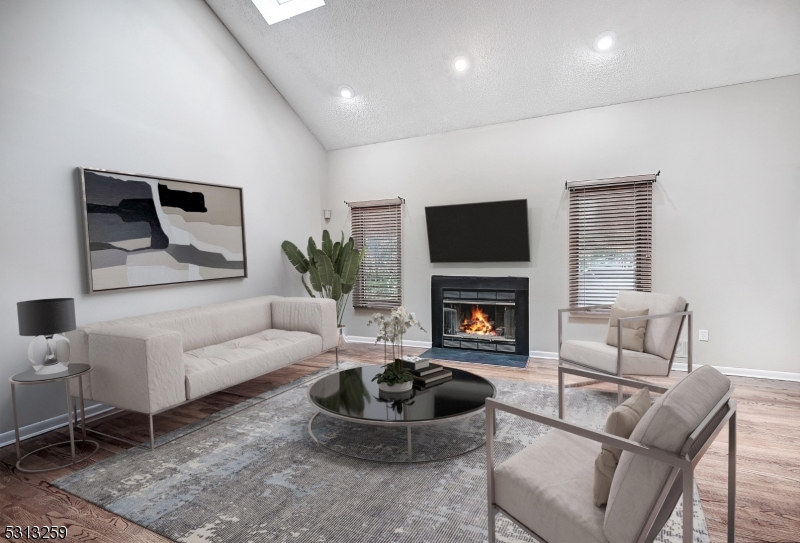 8 Mullarkey Dr