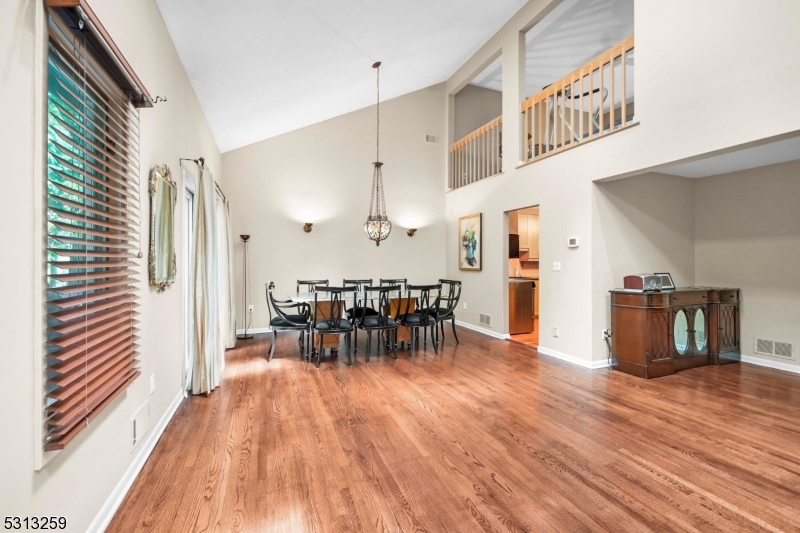 8 Mullarkey Dr