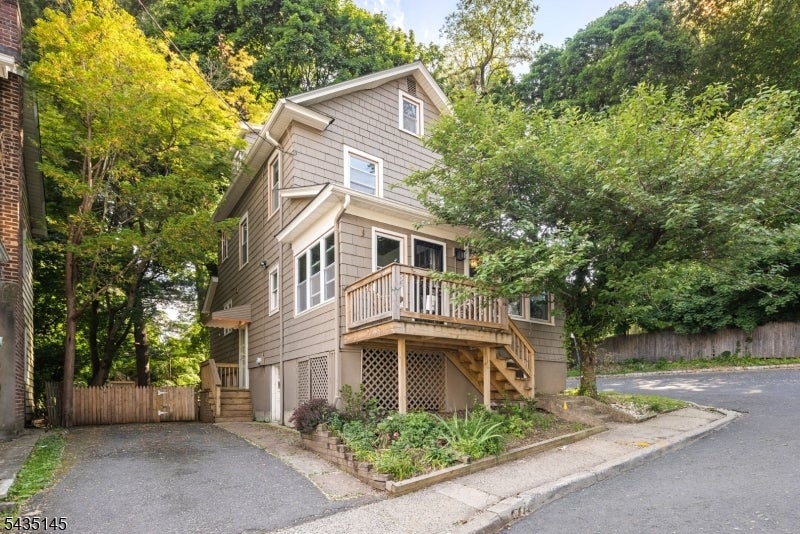 51 Ridgehurst Rd