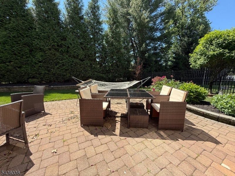 1 Hartman Ct
