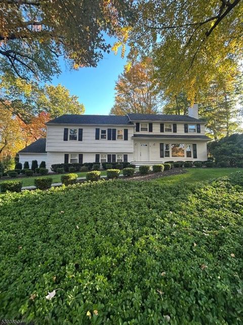 Photo of 6 Joanna Way, Summit, NJ 07901 (MLS # 3994819)