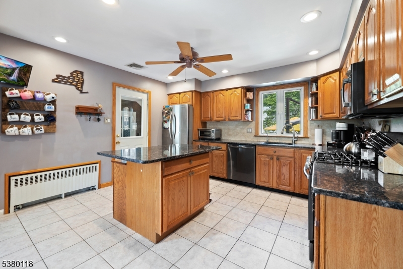 14 Woodside Ave