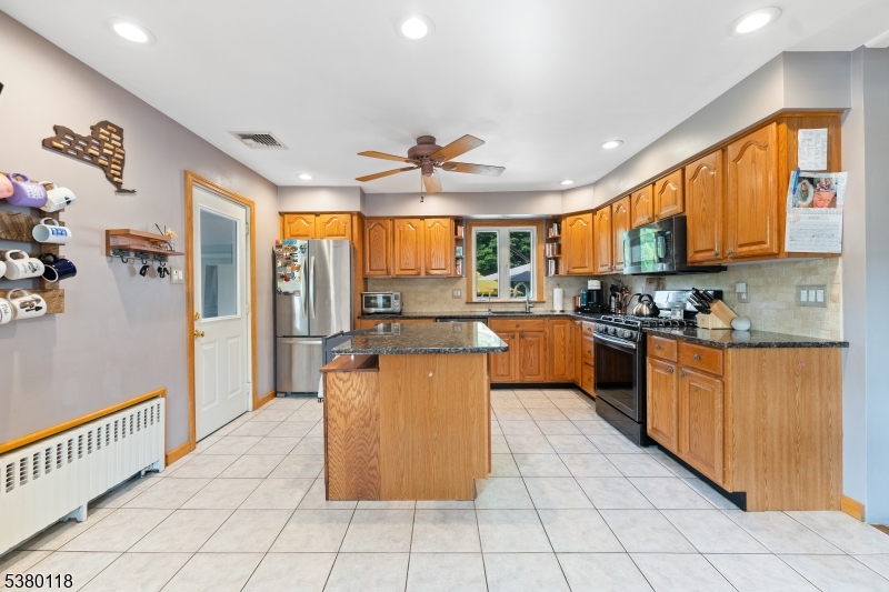 14 Woodside Ave