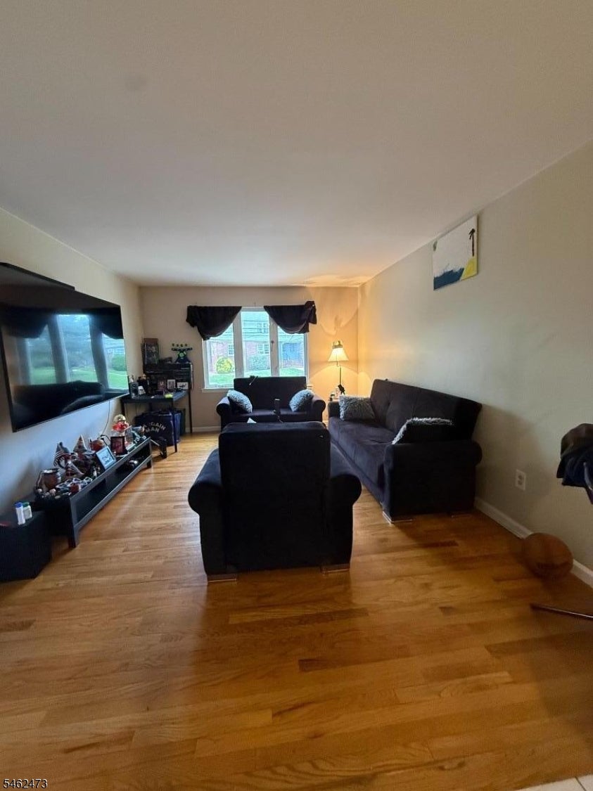 450 Lidgerwood Ave 1