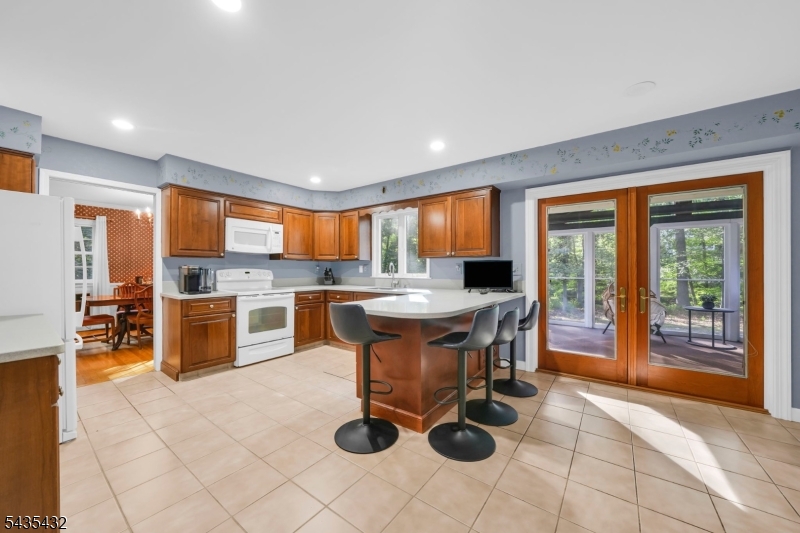10 Diann Dr