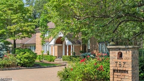 787 Peach Tree Ln Franklin Lakes Boro NJ 07417