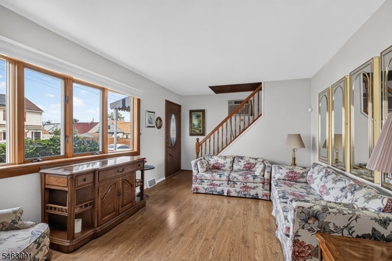 107 Cherry St
