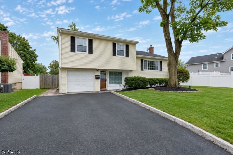 333 Foxwood Rd