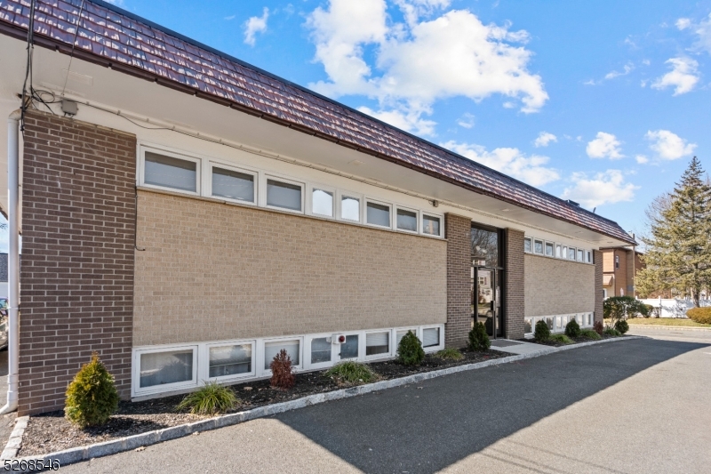 744 Galloping Hill Rd