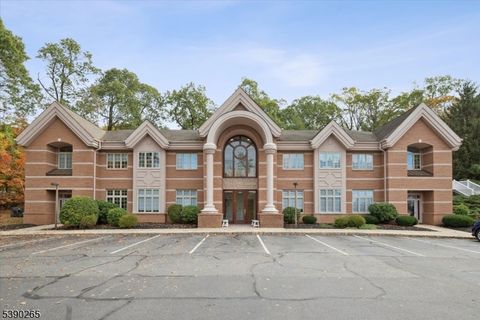 258 King George Rd Warren Twp. NJ 07059