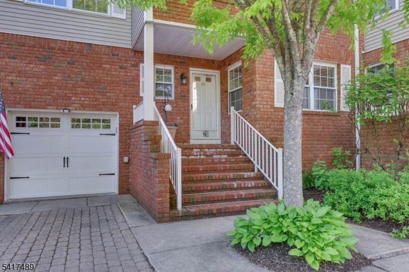28 Berkeley Sq