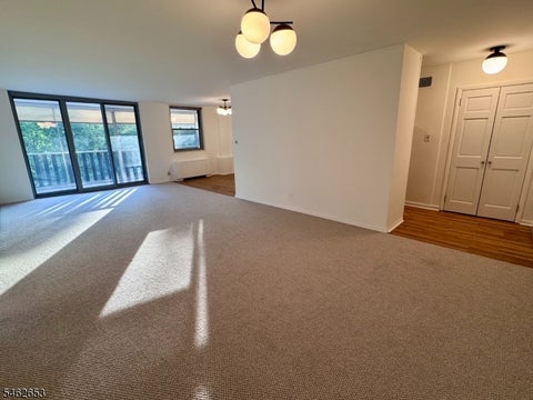 Photo for 530 Valley Rd 3S