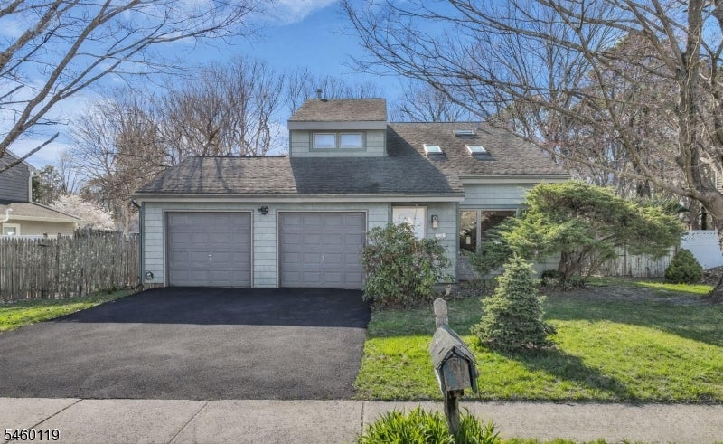 521 Dorothy Pl