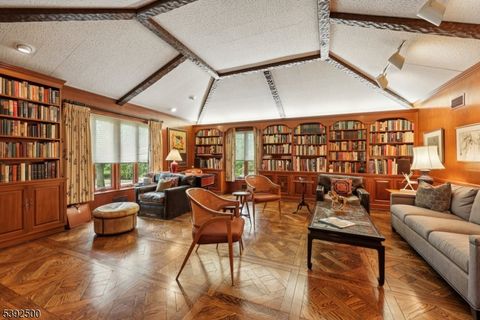 252 Raymond Ct South Orange Village Twp. NJ 07079