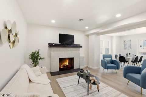 338 E 19Th St Paterson City NJ 07524