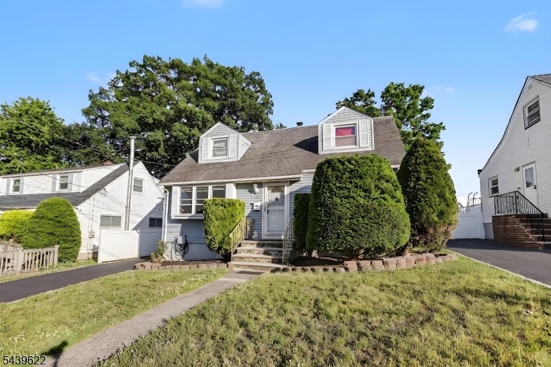 68 16Th Ave