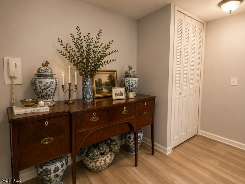 1 Claridge Dr 114