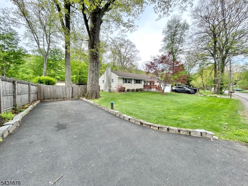 13 Birch Rd