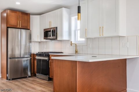 227 21st St 2 Irvington Twp. NJ 07111