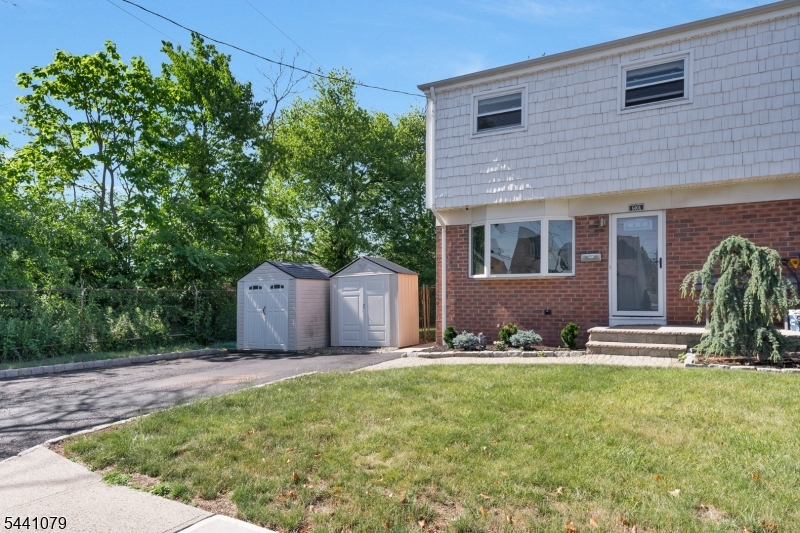 640 Desota Dr A
