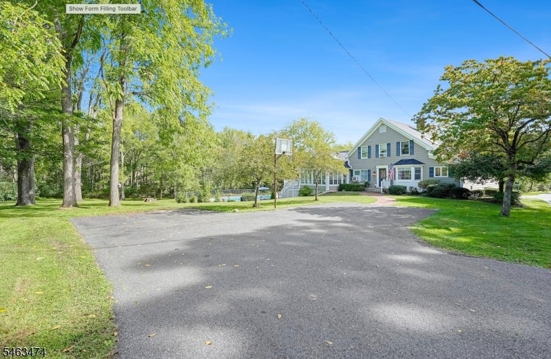 451 Delaware Rd