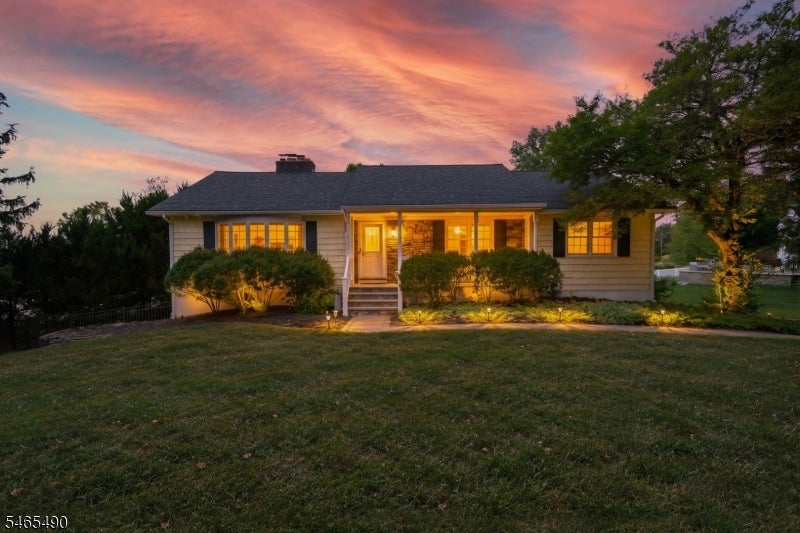7 Fawn Dr