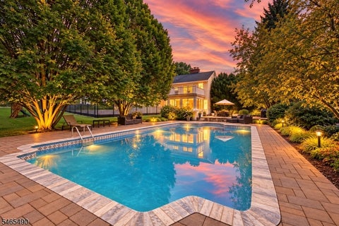 Photo for 7 Fawn Dr
