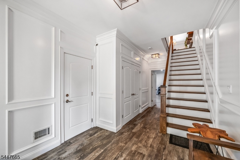 15 Halina Ln