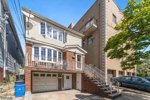 147 W 52nd Street Bayonne City NJ 07002