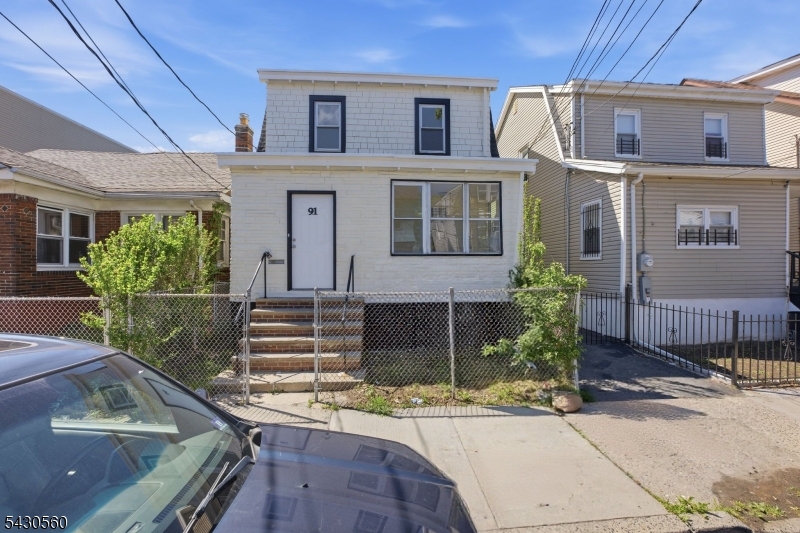 91 Willoughby St