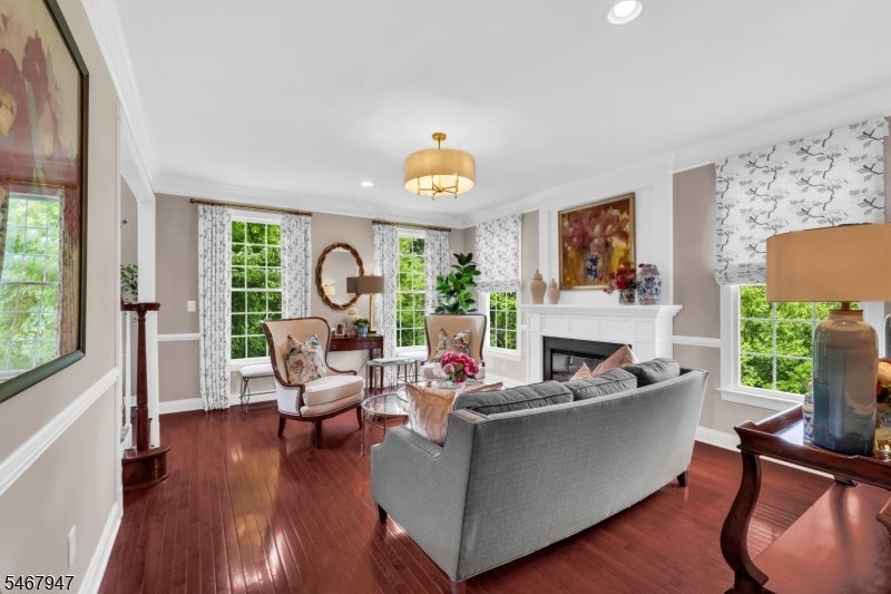 29 Crown View Ct