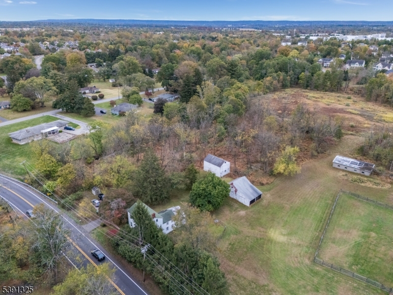 33 Sergeantsville Rd