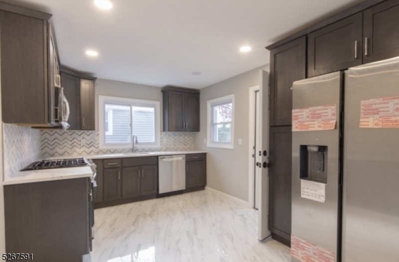 35 Watson Ave 2