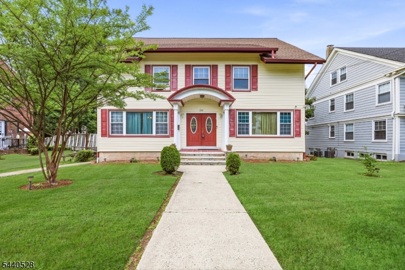 569 Berkeley Ave
