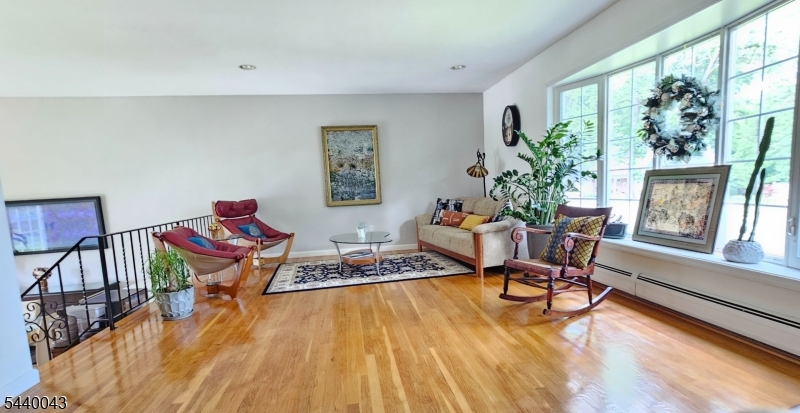 2 Vermont Ct