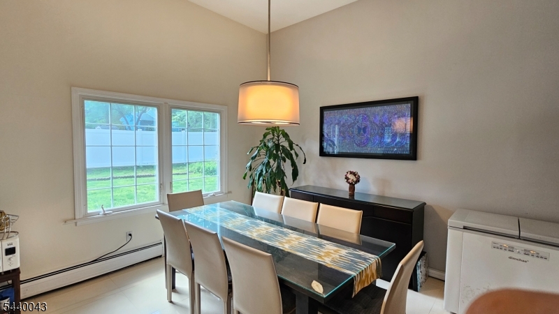 2 Vermont Ct