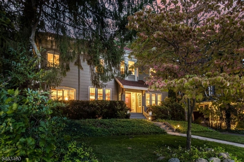 115 Maplewood Ave