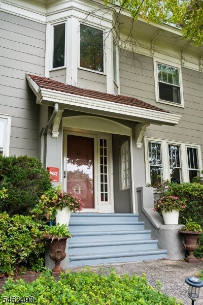 115 Maplewood Ave