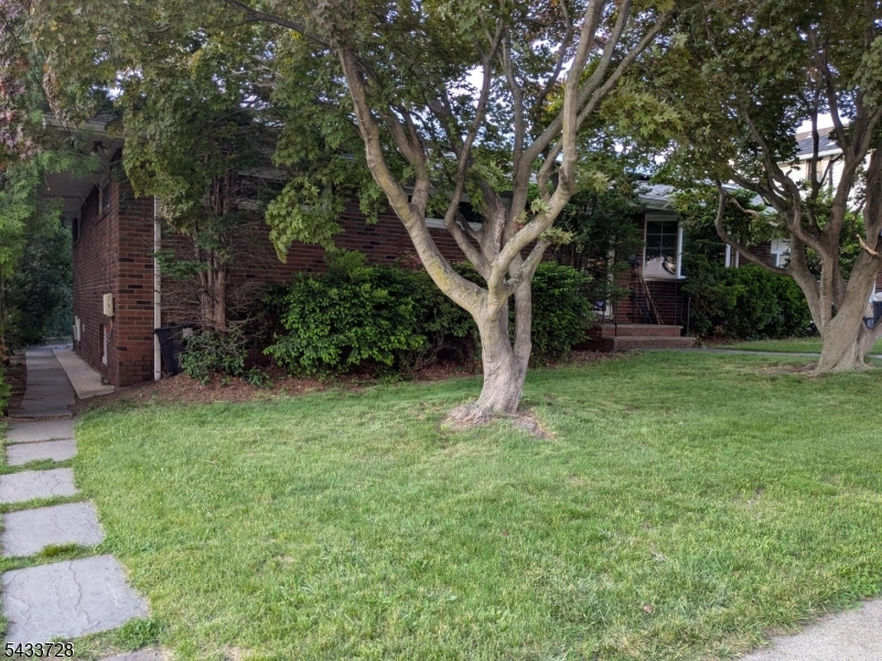 49 Kipp Ave