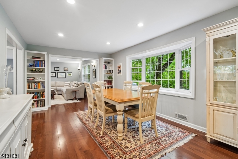 65 Coddington Dr
