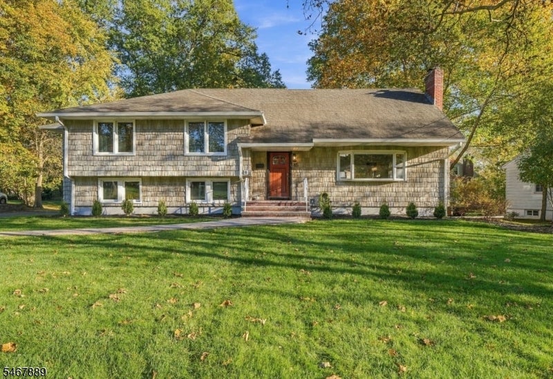 85 Ridge Dr