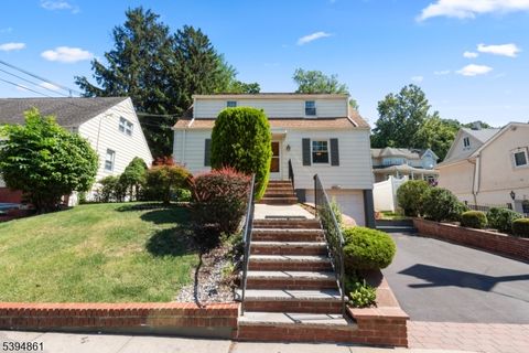 692 Passaic Ave Kearny Town NJ 07032