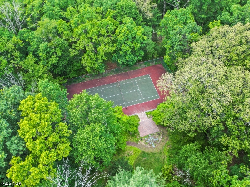 60 Brook Dr
