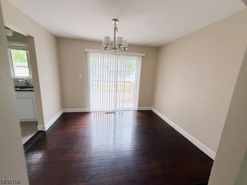 156 Harding Ave