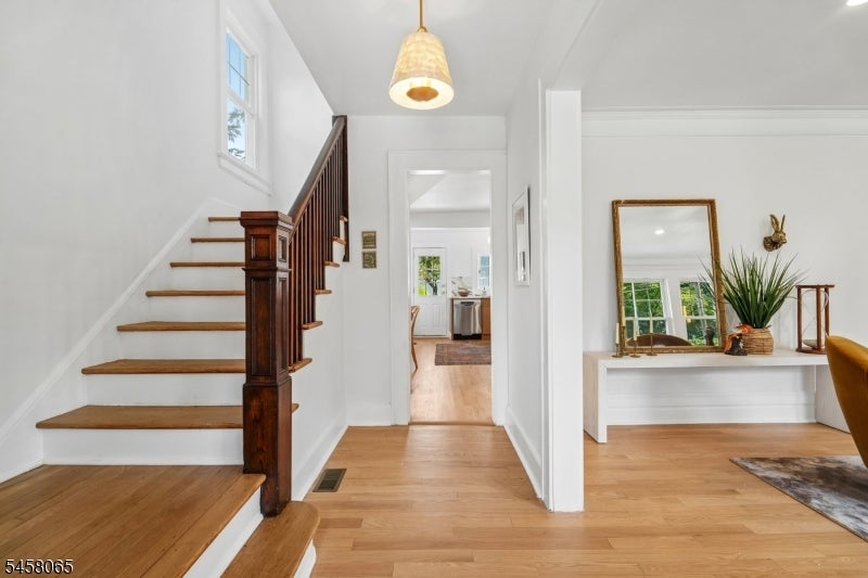 28 Oberlin St